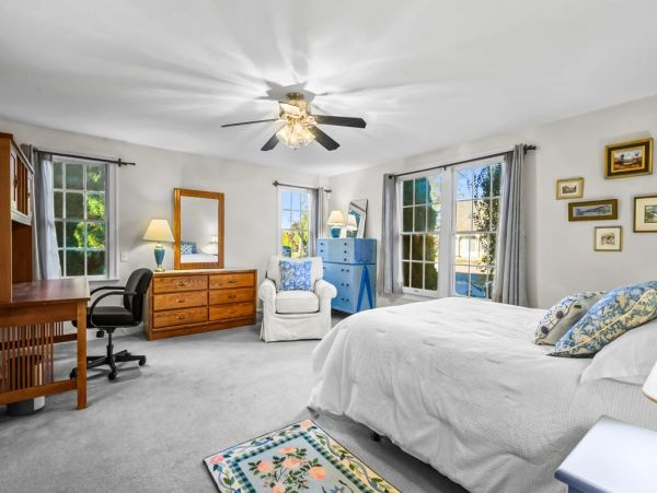 Cape Cod Vacation Rentals - Barnstable Luxury Home