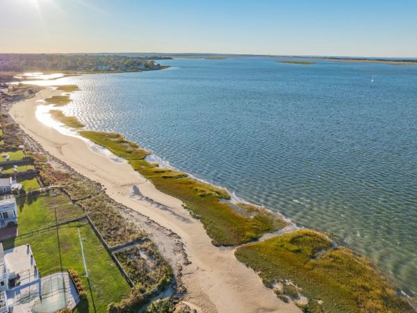 Cape Cod Vacation Rentals - Barnstable Luxury Home