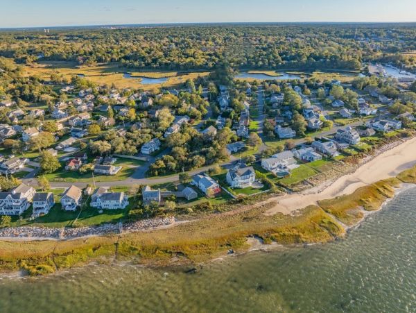 Cape Cod Vacation Rentals - Barnstable Luxury Home