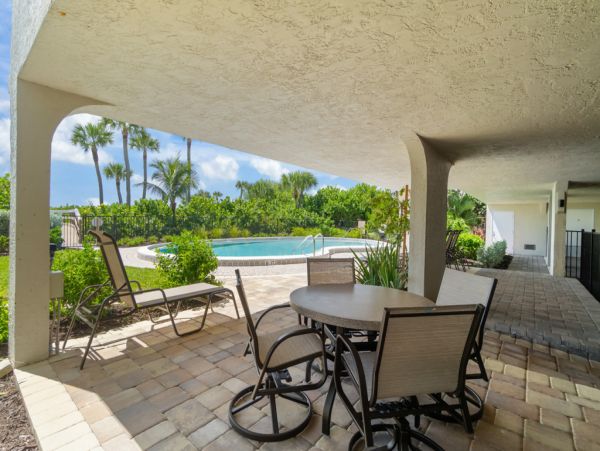Sanibel Island Vacation Rental – Florida Beachfront Condo with Gulf Views