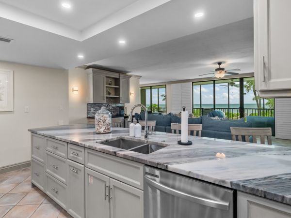 Sanibel Island Vacation Rental – Florida Beachfront Condo with Gulf Views