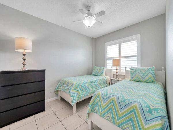 Indian Shores Vacation Rental – Florida Beachfront Condo