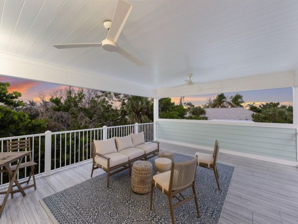 Luxurious 4-Bedroom Pool Home on Anna Maria Island