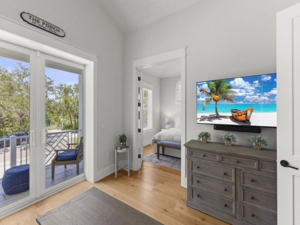 Luxurious 4-Bedroom Pool Home on Anna Maria Island