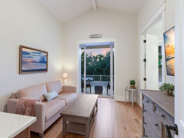 Luxurious 4-Bedroom Pool Home on Anna Maria Island