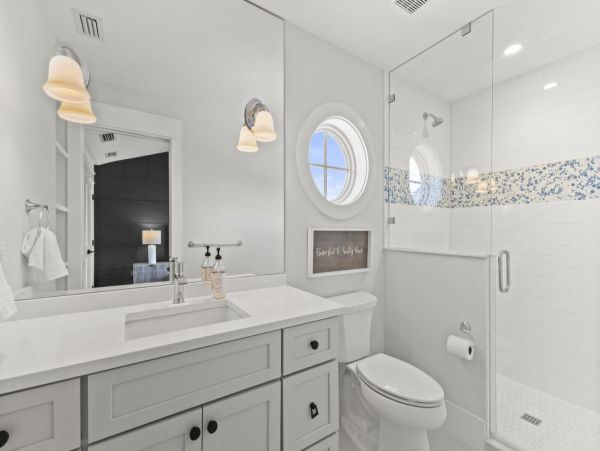 Luxurious 4-Bedroom Pool Home on Anna Maria Island