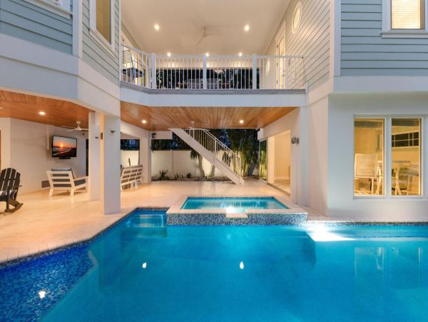 Luxurious 4-Bedroom Pool Home on Anna Maria Island