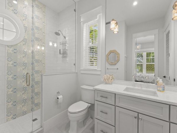 Luxurious 4-Bedroom Pool Home on Anna Maria Island