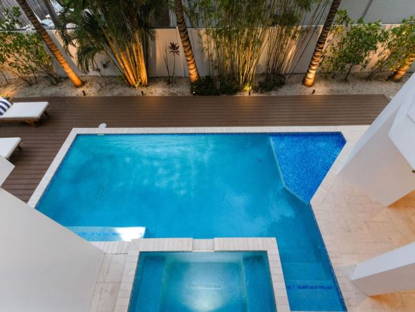Luxurious 4-Bedroom Pool Home on Anna Maria Island