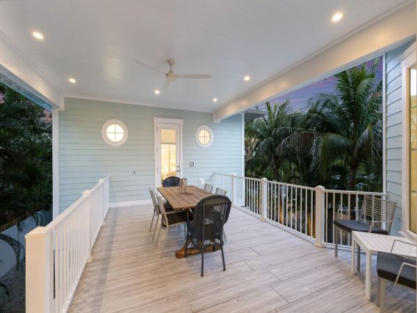 Luxurious 4-Bedroom Pool Home on Anna Maria Island
