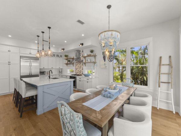 Luxurious 4-Bedroom Pool Home on Anna Maria Island