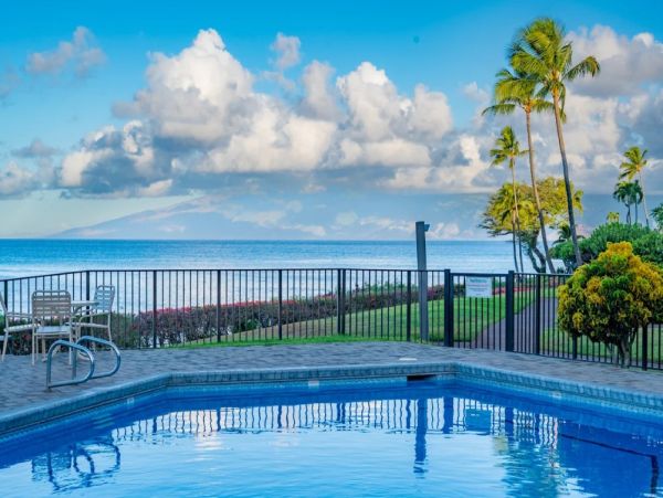 Maui Oceanfront Vacation Rental – Napili Bay Villas