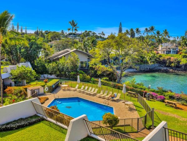 Maui Oceanfront Vacation Rental – Napili Bay Villas