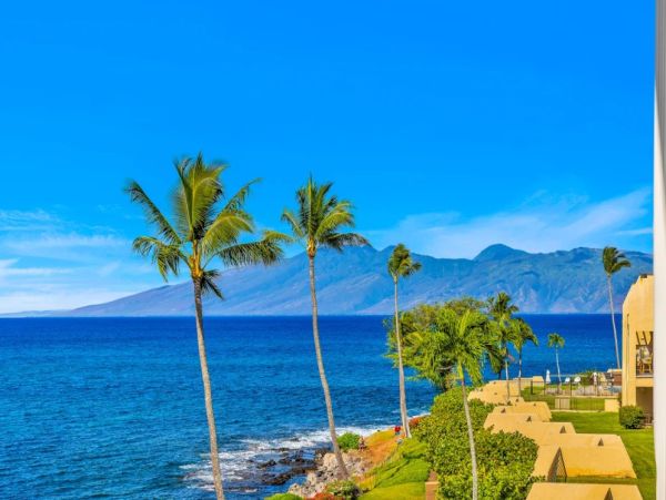 Maui Oceanfront Vacation Rental – Napili Bay Villas