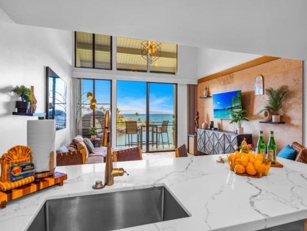 Maui Oceanfront Vacation Rental – Napili Bay Villas