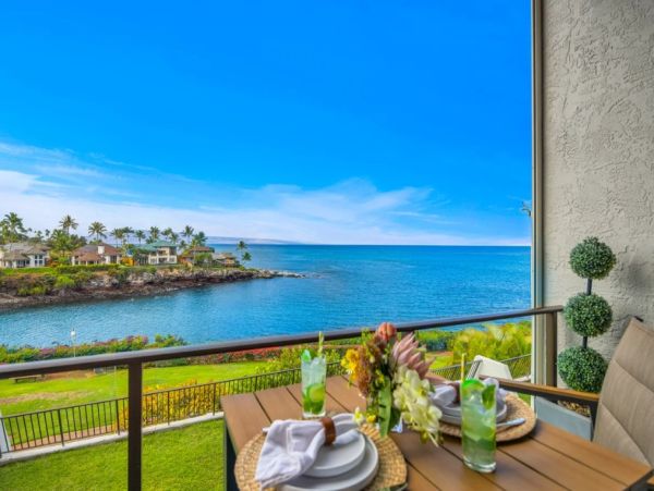 Maui Oceanfront Vacation Rental – Napili Bay Villas