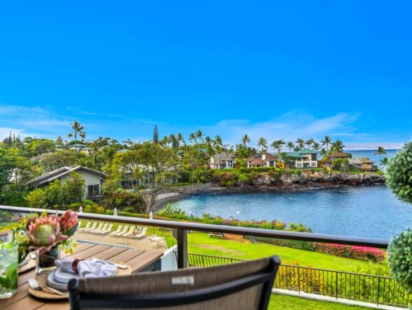 Maui Oceanfront Vacation Rental – Napili Bay Villas