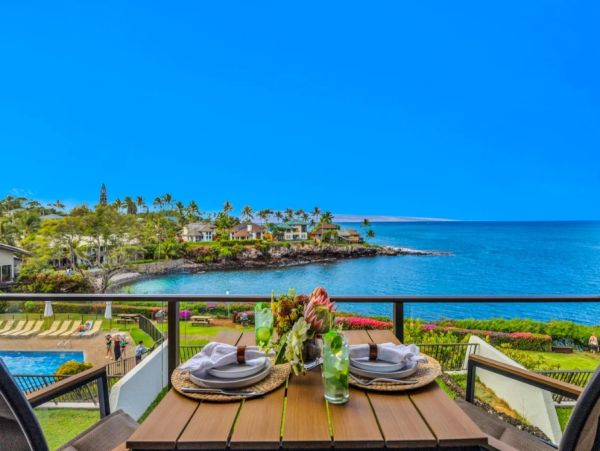 Maui Oceanfront Vacation Rental – Napili Bay Villas