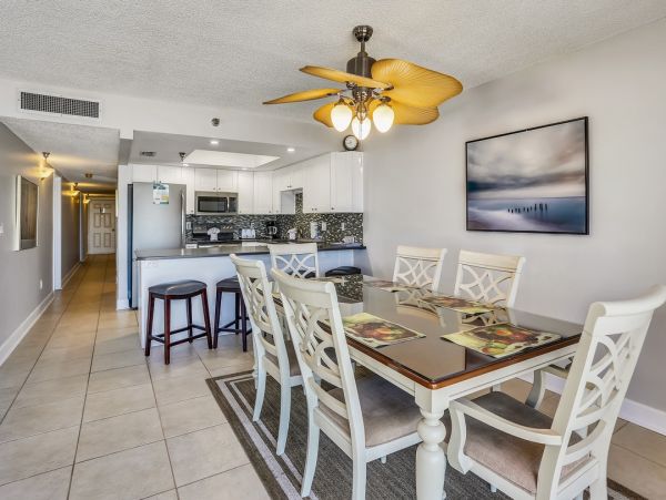 Beach-Front Paradise - Family-Friendly Condo on North Redington Beach