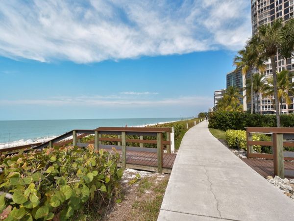 Beachfront Condominium - Unmatched Gulf Views