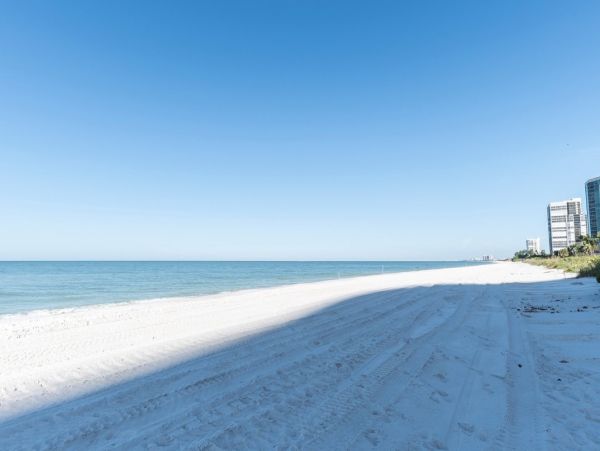Beachfront Condominium - Unmatched Gulf Views