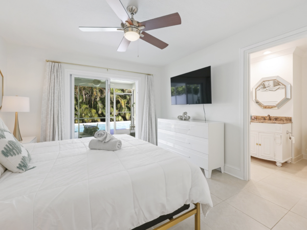 Naples Vacation Pool Home - NEW ARRIVAL!