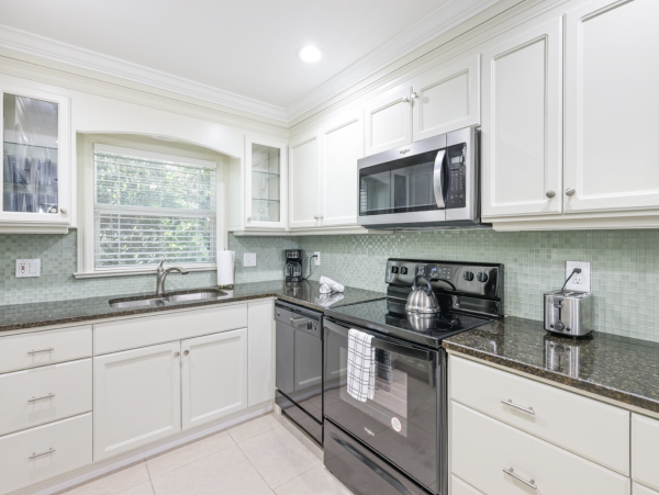 Naples Vacation Pool Home - NEW ARRIVAL!