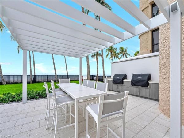 Sweeping Gulf of Mexico Views Naples Luxury Vacation Condo