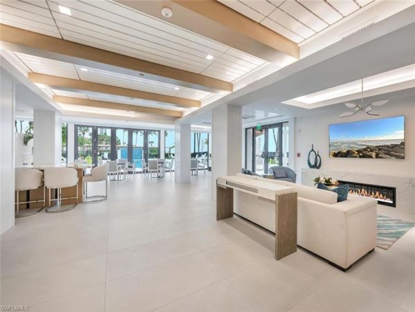 Sweeping Gulf of Mexico Views Naples Luxury Vacation Condo