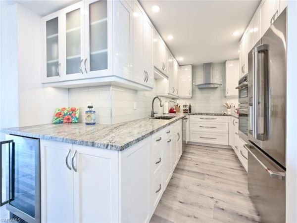 Naples Beachfront Condo Rental - Park Shore Luxury Living