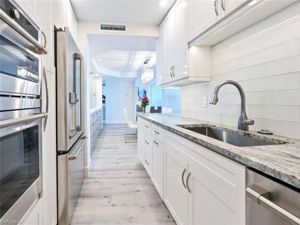 Naples Beachfront Condo Rental - Park Shore Luxury Living
