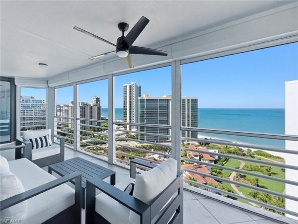 Posh Naples luxury Condo Beach Pool Call Today!