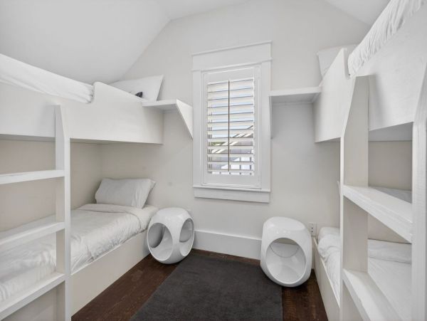 Luxury Seagrove Beach Retreat - 4-Bedroom Coastal Getaway