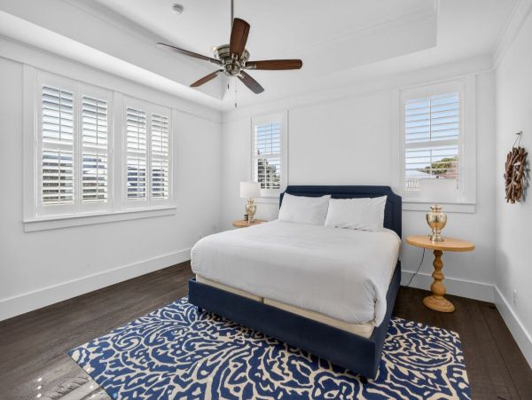 Luxury Seagrove Beach Retreat - 4-Bedroom Coastal Getaway