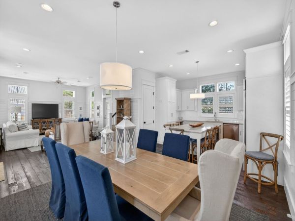 Luxury Seagrove Beach Retreat - 4-Bedroom Coastal Getaway