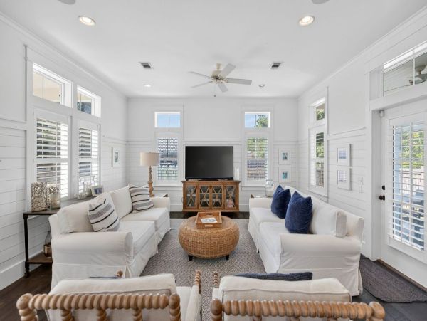 Luxury Seagrove Beach Retreat - 4-Bedroom Coastal Getaway