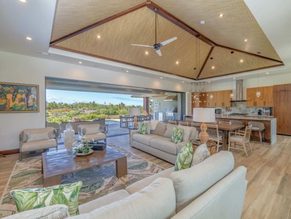 Big Island Luxury Vacation Rental - Five Bedroom Vacation Home