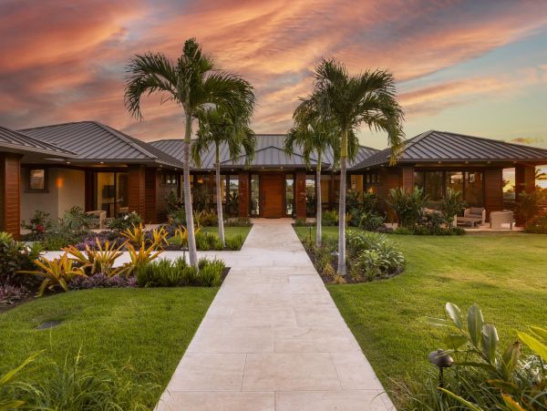 Big Island Luxury Vacation Rental - Five Bedroom Vacation Home
