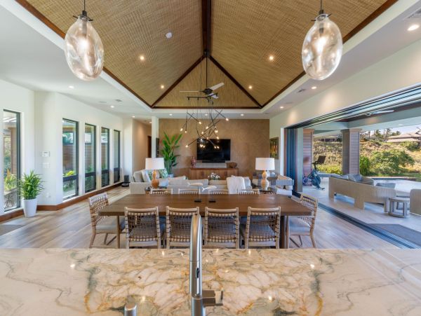 Big Island Luxury Vacation Rental - Five Bedroom Vacation Home