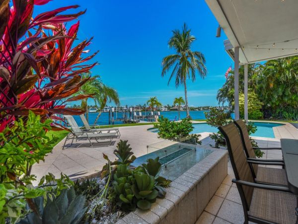 Naples Waterfront Vacation Rental - Luxury Naples Bay Cottage