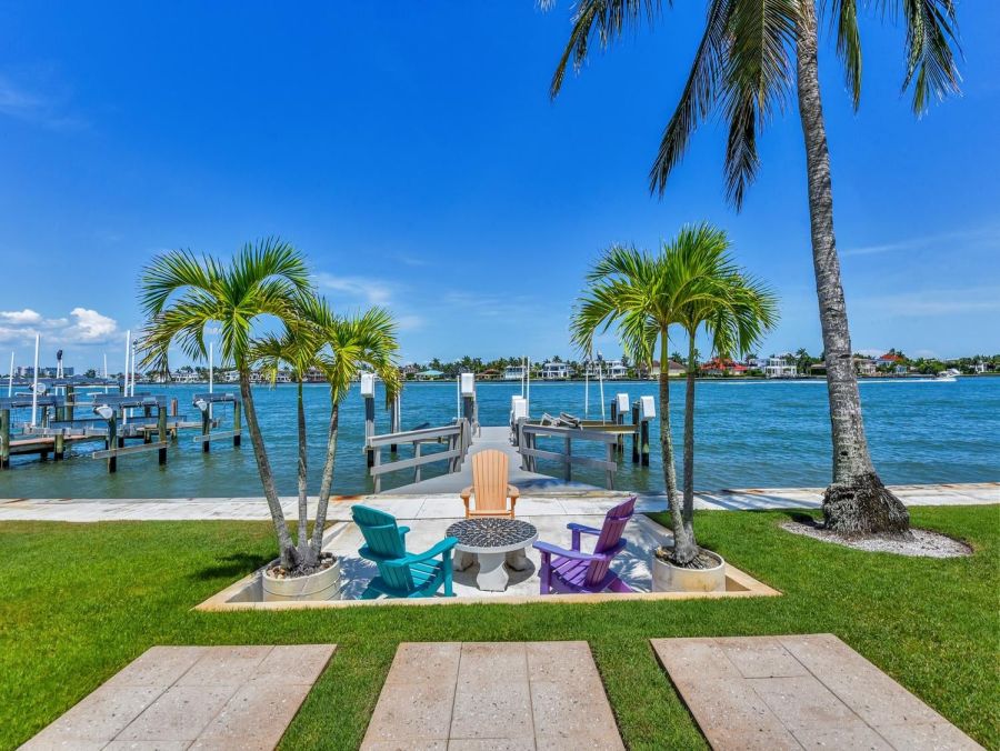 Naples Waterfront Vacation Rental - Luxury Naples Bay Cottage