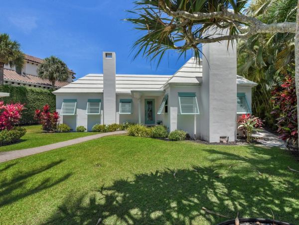 Naples Waterfront Vacation Rental - Luxury Naples Bay Cottage