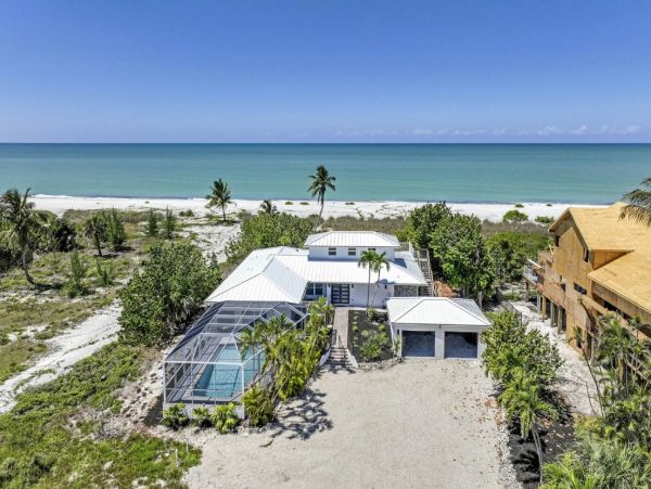 Sanibel Island Beachfront Vacation Rental - Luxury Gulf Coast Cottage