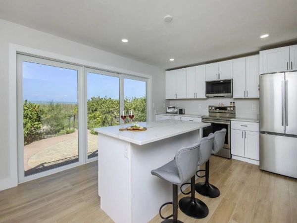 Sanibel Island Beachfront Vacation Rental - Luxury Gulf Coast Cottage