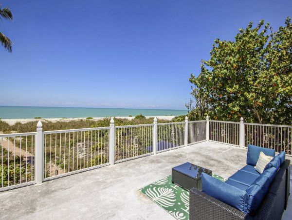 Sanibel Island Beachfront Vacation Rental - Luxury Gulf Coast Cottage