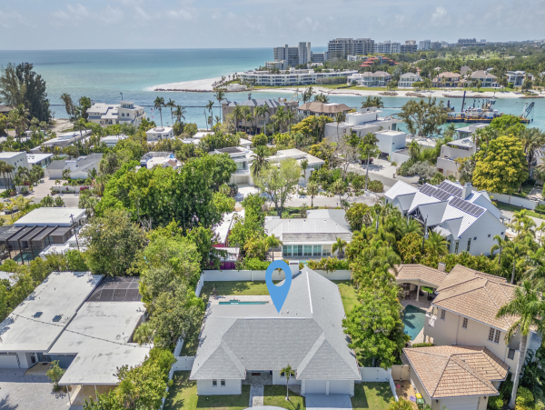 New Arrival Lido Key Four Bedroom Pool Home