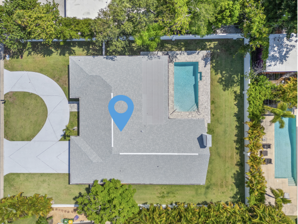 New Arrival Lido Key Four Bedroom Pool Home