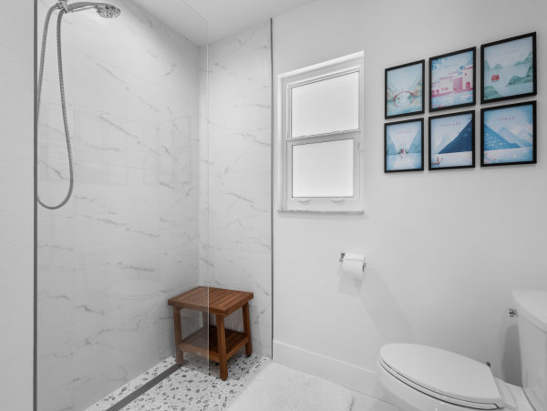 New Arrival Lido Key Four Bedroom Pool Home