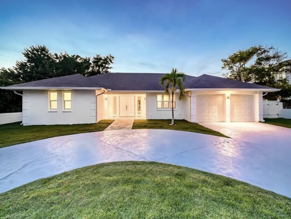 New Arrival Lido Key Four Bedroom Pool Home