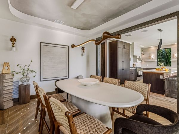 Luxury Beach-Block Home in Anna Maria Island - Unforgettable Getaway